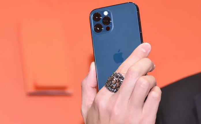 昌黎苹果手机维修分享iPhone12系列重启方法教程 